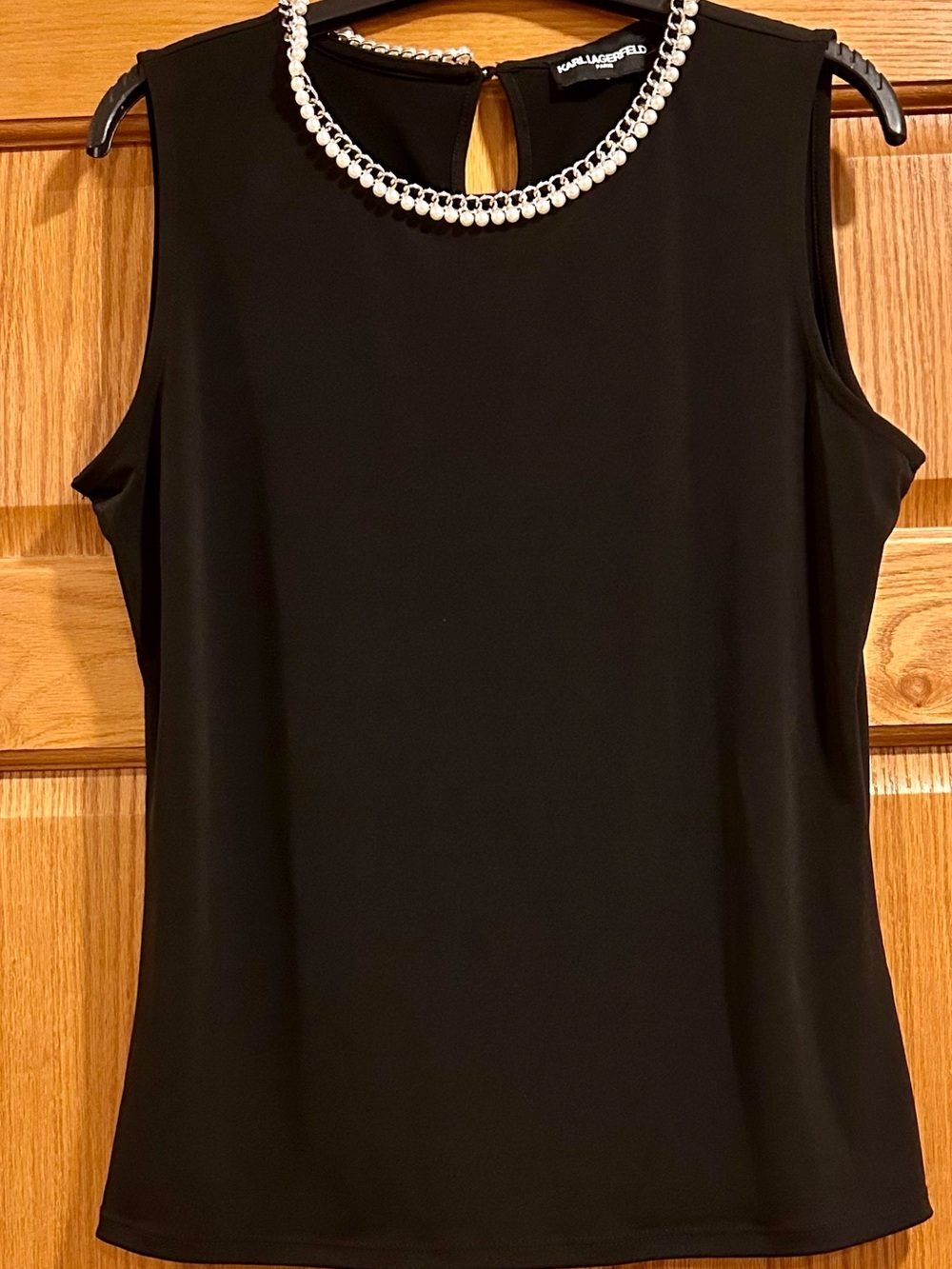 NWOT Karl Lagerfeld Black Sleeveless Top with Faux-Pearl Collar Size Large
